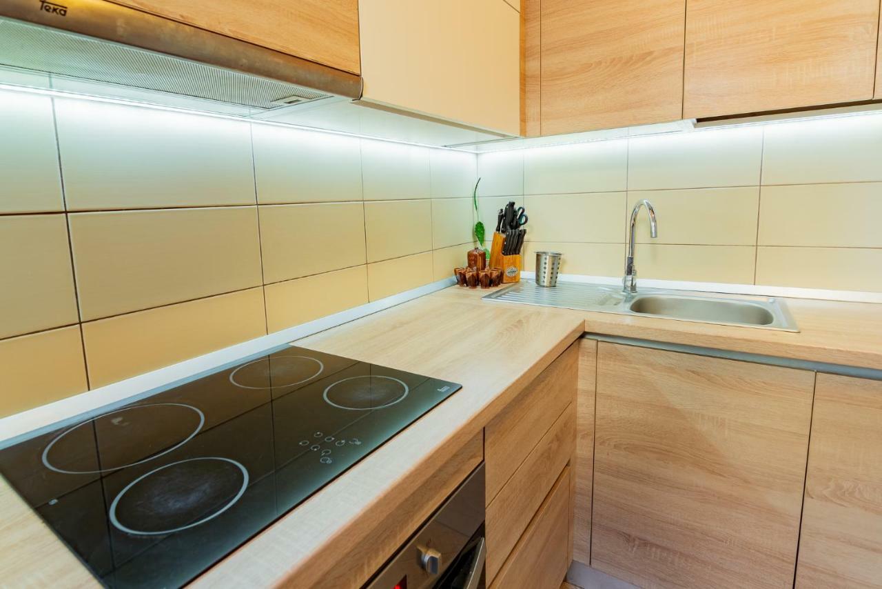 Bed&Wine In The Center Of Oradea Apartment Екстериор снимка